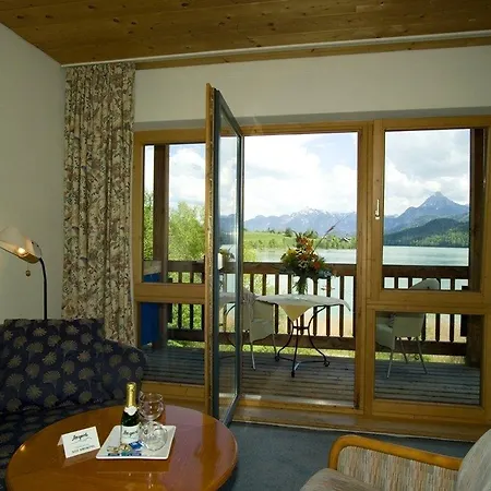 Appartement-hotel Seespitz 4* Fussen