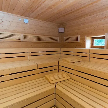 Appartement-hotel Seespitz 4*